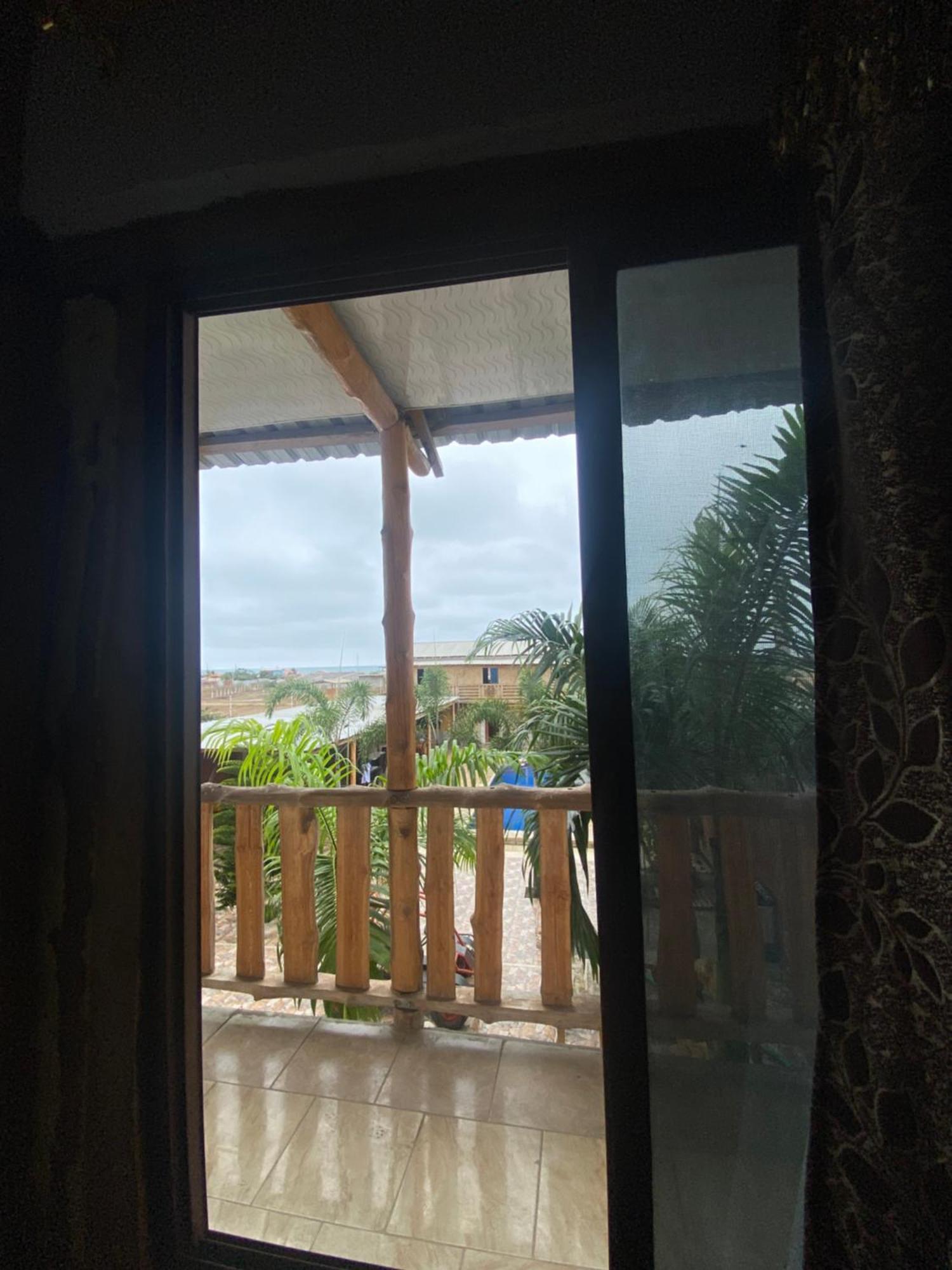 Hostal Yolanda Playas Bagian luar foto